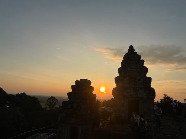 Essential Angkor Wat Sunrise & Siem Reap Bike Countryside 2 Days